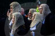 NEWS - Aufmarsch der Roben und Perücken: Traditioneller Start der neuen Sitzungsperiode der englischen Lordrichter
