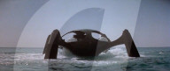 FEATURE - Von Bond-Film inspiriert: Schwimmende Hotel-Suite