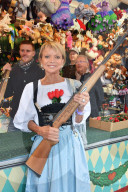 PEOPLE - Uschi Glas an Mercedes-Benz Damen-Wiesn 2019