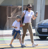 PREMIUM EXCLUSIVE Jennifer Garner takes Samuel for an icecream