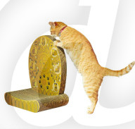FEATURE - Kratz-Thron für die Katze