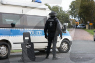 NEWS - Wiedersdorf: Ort nach tödlichen Schüssen in Halle abgeriegelt