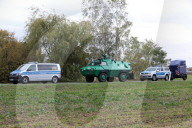 NEWS - Wiedersdorf: Ort nach tödlichen Schüssen in Halle abgeriegelt