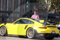 PEOPLE -  Caitlyn Jenner kurvt mit ihrem Porsche durch Los Angeles