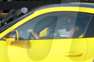PEOPLE -  Caitlyn Jenner kurvt mit ihrem Porsche durch Los Angeles