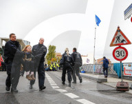 NEWS - Klima Aktivisten halten die deutsche Polizei auf Trab