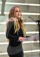 PEOPLE - Promis beim Variety's Power of Women Event in Beverly Hills