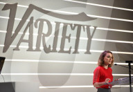 PEOPLE - Promis beim Variety's Power of Women Event in Beverly Hills