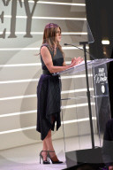 PEOPLE - Promis beim Variety's Power of Women Event in Beverly Hills