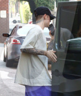 Justin Bieber And Hailey Baldwin Bust Out Their New Forest Green G Wagon