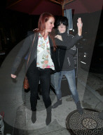 Diane Warren Reenacts Being Thrown Off The Red Carpet By Mariah Carey 