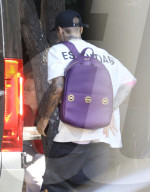 EXKLUSIV - Tiefliegende Shorts: Justin Bieber mit Einblick