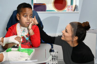 EXKLUSIV - Promis zu Besuch in der Vale School in London