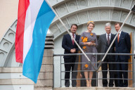 Le premier ministre Luxembourgeois Xavier Bettel, le roi Philipp