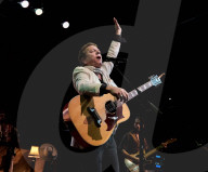 Kiefer Sutherland performs in Glasgow