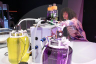 FEATURE - 'Moving to Mars' Ausstellung im Design Museum in London