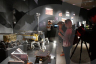 FEATURE - 'Moving to Mars' Ausstellung im Design Museum in London