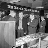 Mono Negative