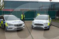 NEWS - Polizei findet 39 Leichen in Container nahe London