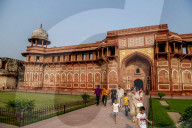 REPORTAGE - Indien: Touristenmagnet Taj Mahal