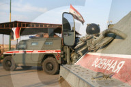 NEWS - Syrien: Russische Militärpolizei auf Patrouille an türkischer Grenze