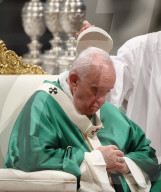 NEWS - Vatikan: Bischöfe öffnen sich für Priesterweihe von Verheirateten