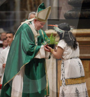 NEWS - Vatikan: Bischöfe öffnen sich für Priesterweihe von Verheirateten