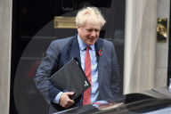 NEWS - Brexit: Premier Johnson vor Downing Street No 10 mit der Election Bill