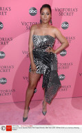 PEOPLE - Im Trend: Stars tragen Zebra-Print