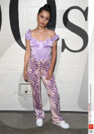 PEOPLE - Im Trend: Stars tragen Zebra-Print