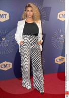 PEOPLE - Im Trend: Stars tragen Zebra-Print