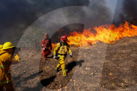 NEWS - Kalifornien: Brände in Simi Valley