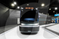 FEATURE - Neue selbstfahrende LKW-Studie von Hyundai sieht wie ein Schnellzug aus