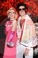 PEOPLE - Bette Midler's 2019 Hulaween Party - Inside 