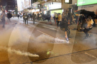 NEWS - Hongkong: Gespannte Ruhe zu Halloween