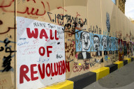 NEWS - Libanon: Protest-Graffitis in Beirut