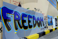 NEWS - Libanon: Protest-Graffitis in Beirut