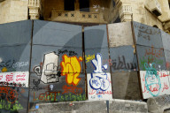 NEWS - Libanon: Protest-Graffitis in Beirut