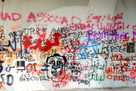 NEWS - Libanon: Protest-Graffitis in Beirut