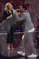 PEOPLE - Helene Fischer umarmt Florian Silbereisen in der TV-Sendung Schlagerboom 2019