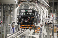NEWS - Angela Merkel beim Produktionsstart des neuen Elektro-Volkswagen ID.3 im Werk in Zwickau