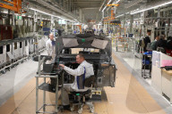NEWS - Angela Merkel beim Produktionsstart des neuen Elektro-Volkswagen ID.3 im Werk in Zwickau