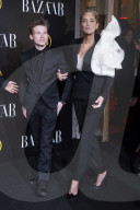 PEOPLE - Sharon Stone und ihr Sohn Roan Joseph Bronstein an Harper's Bazaar-Awards in Madrid
