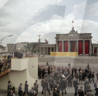 NEWS - Berlin: 30 Jahre Mauerfall (Archiv)