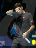 NEWS - Tennis: Roger Federer verliert gegen Thiem an the ATP Finals