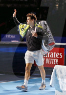 NEWS - Tennis: Roger Federer verliert gegen Thiem an the ATP Finals