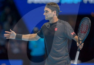 NEWS - Tennis: Roger Federer verliert gegen Thiem an the ATP Finals