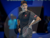 NEWS - Tennis: Roger Federer verliert gegen Thiem an the ATP Finals