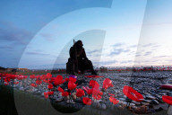 FEATURE - Remembrance Day: Die Tommy Statue am Strand von Seaham