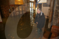 NEWS - Venedig: Krypta der Basilica San Marco Ã¼berflutet